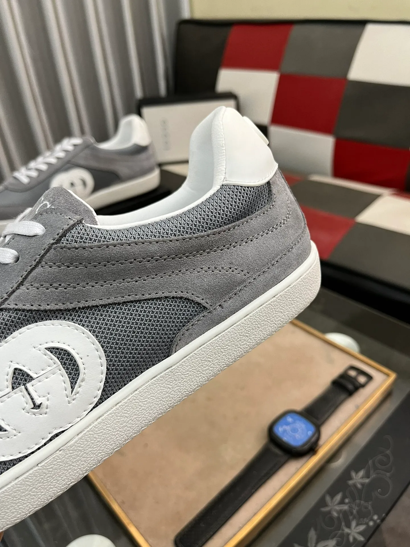 Men's shoes💰380⌚️⌚️[GUCCI] Gucci men's casual shoes are absolutely popular🔥The ultimate matching item for trendy men! The charm of super texture is irresistible, the main recommendation, the flower leather color is bright! The upper is made of high-quality cowhide + brand printed fabric, sheepskin feet, wear-resistant rubber sole, noble and elegant! Extremely comfortable🎁🎁You can be as handsome as you want💪 38-447️⃣colors available